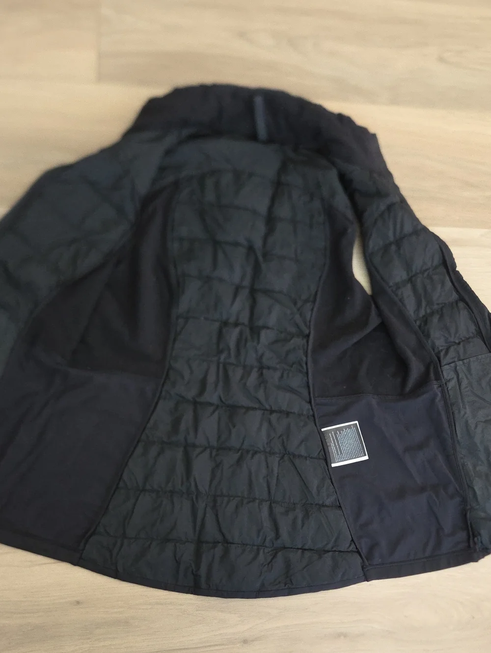 lululemon athletica guc light